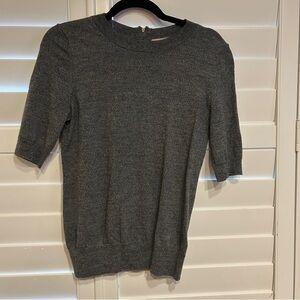 Banana Republic Merino Wool Short Sleeved Zipper Back Sweater Grey Size M